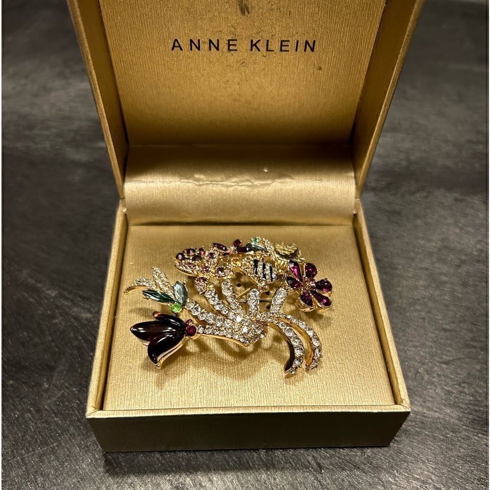 Women’s Ann  Klein multicolor stone brooch
